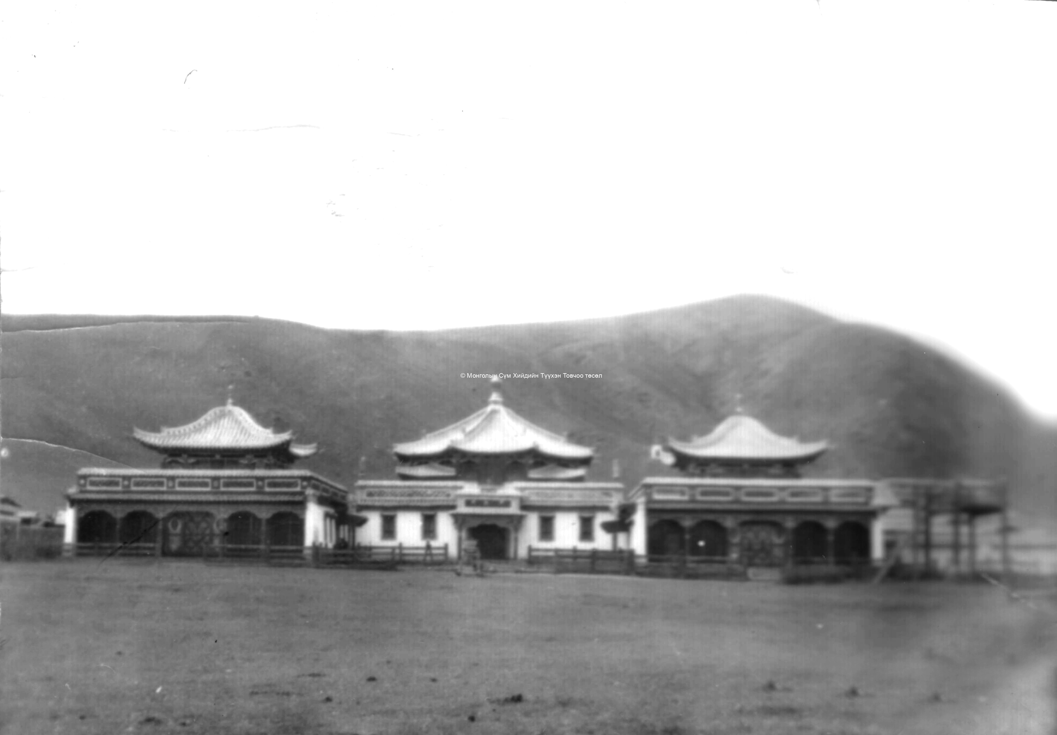 Düinkhor datsan, the main assembly hall, and Jüd datsan from the South. Film Archives K-24218 Düinkhor datsan, the main assembly hall, and Jüd datsan from the South. Film Archives K-24218